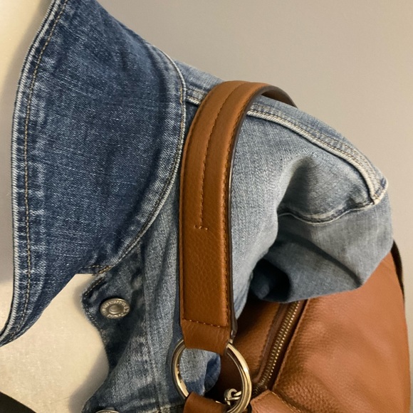 Michael Kors Pebbled Leather Shoulder Bag Camel Side Pockets - Picture 4 of 16